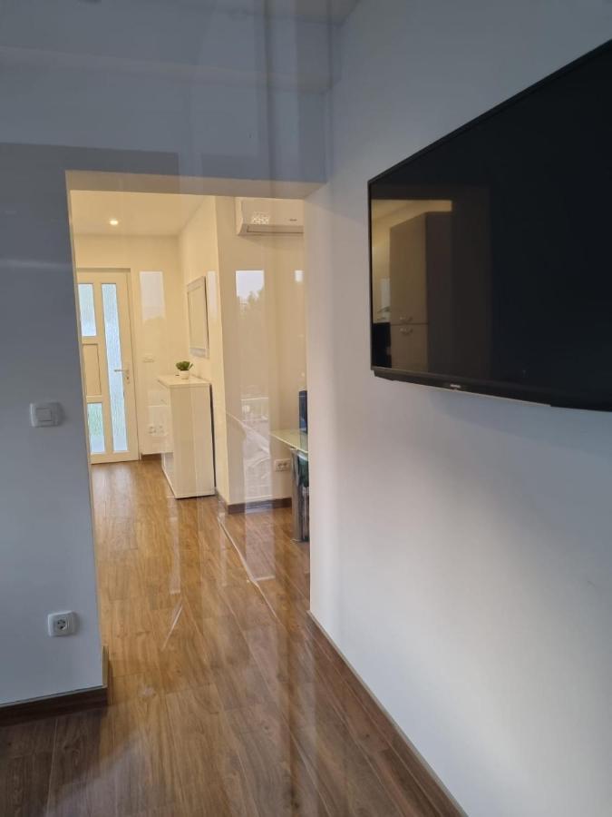 Angel Wing Apartmant Duce Ngoại thất bức ảnh