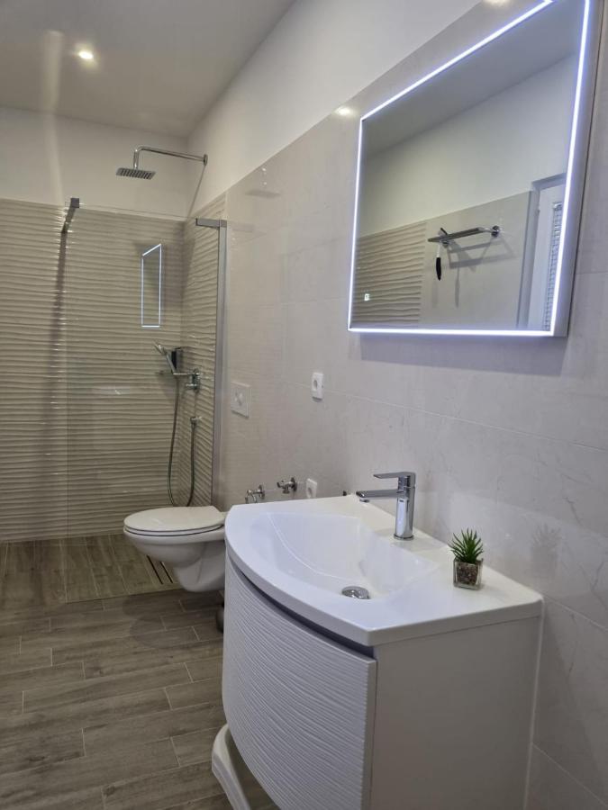 Angel Wing Apartmant Duce Ngoại thất bức ảnh